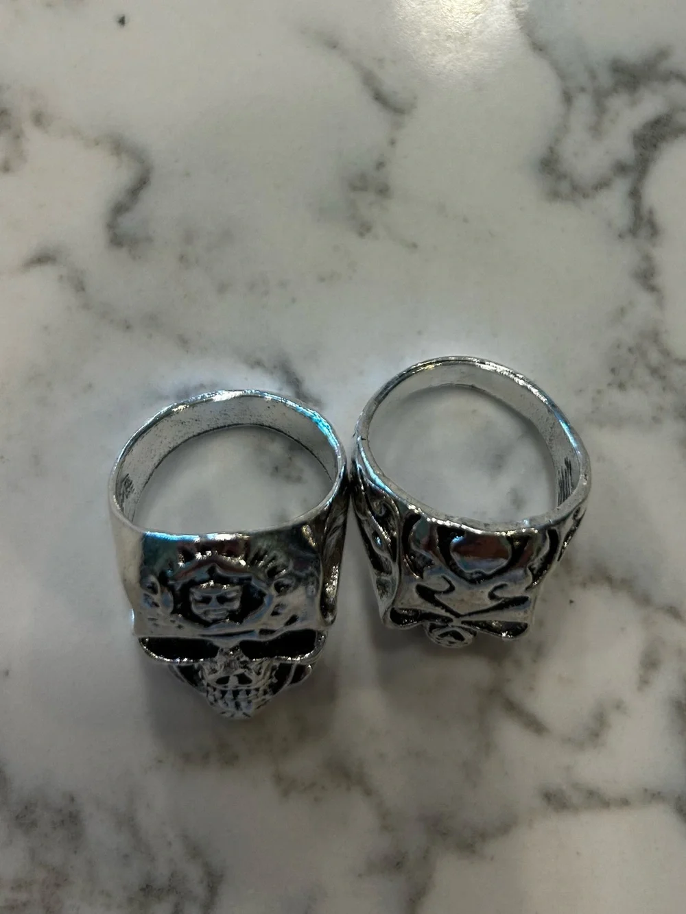 Set of 2 Silver Toned Skull Rings Size‎ 11 & 10.25 Gothic Biker Rocker